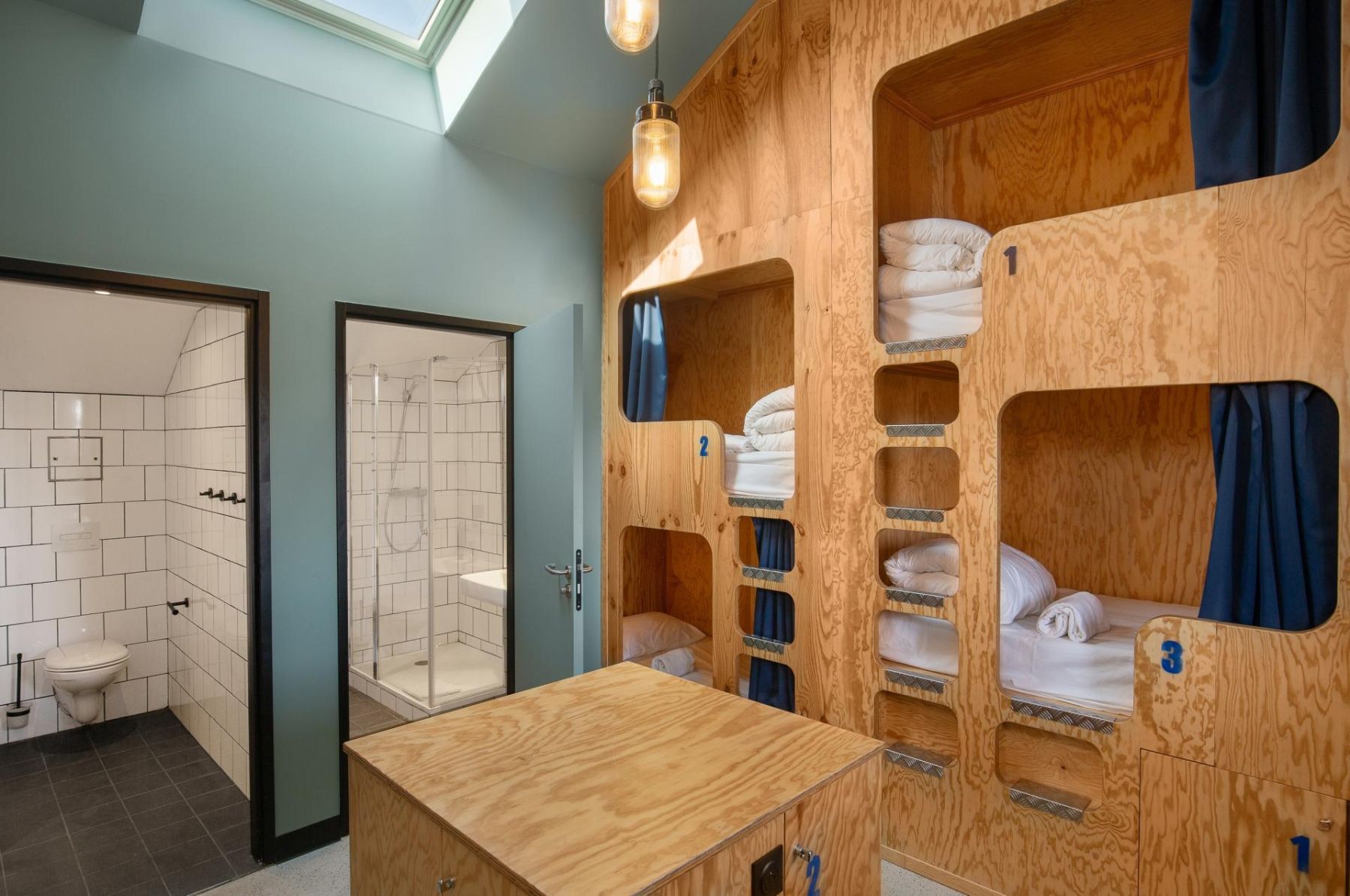 where to sleep with the family in Bordeaux