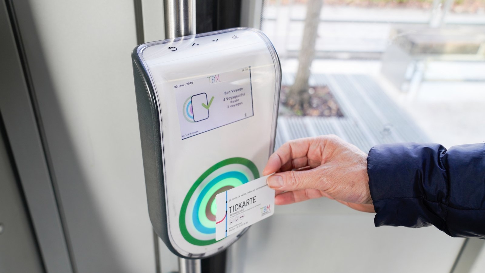 how to buy a streetcar ticket in bordeaux