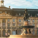 nonglak - stock.adobe_.com Place de la bourse et fontaine des Trois Grâces