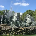 Fontaine place des Quinconces Fontaine place des Quinconces