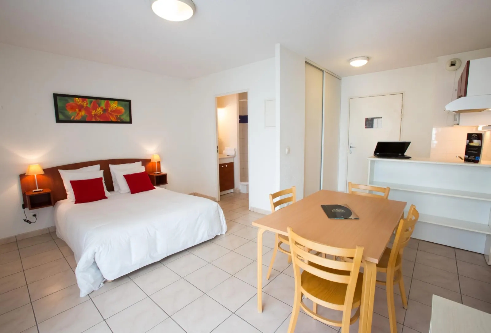 All suites apparthotel Mérignac