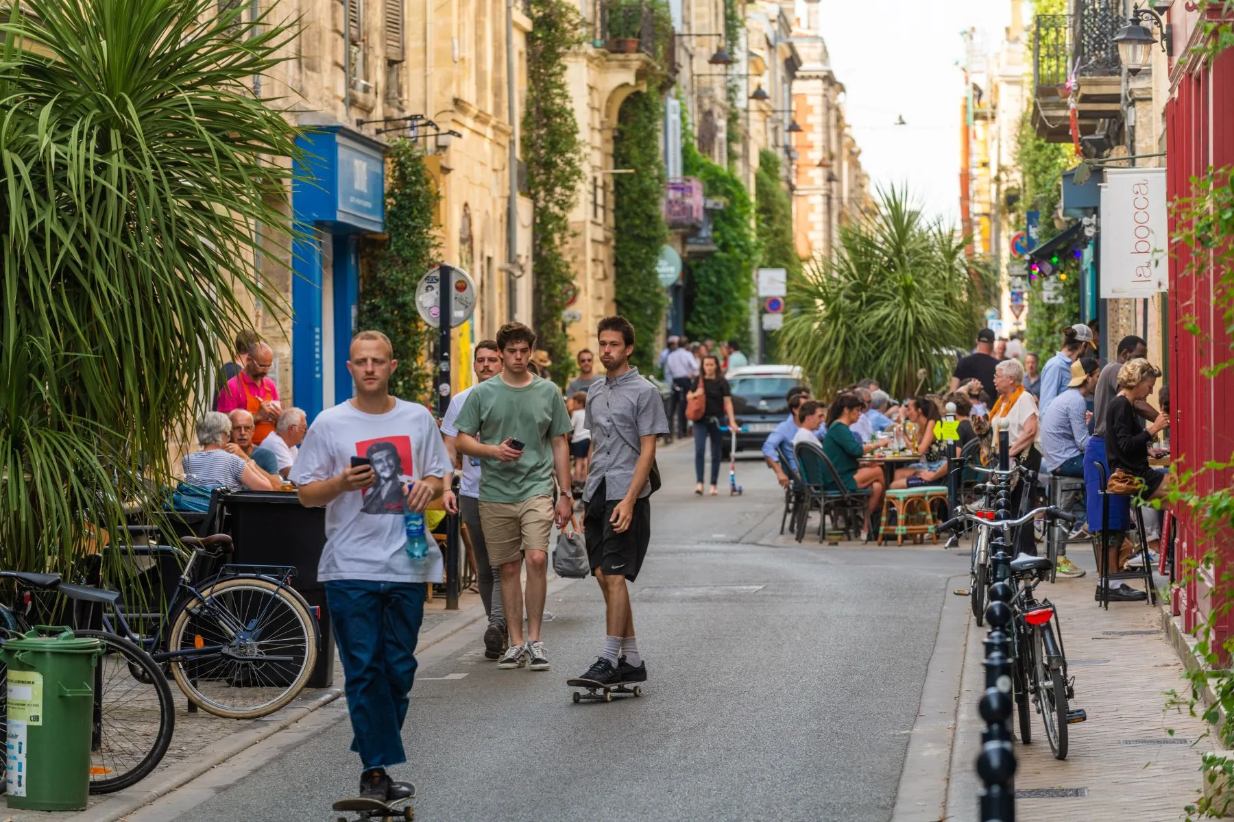 Where to find fashion stores in bordeaux