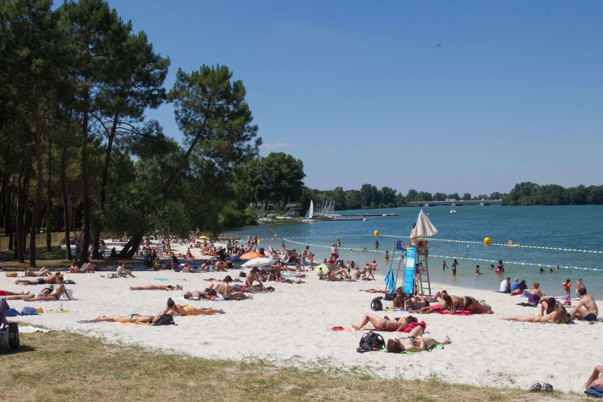 Plage de Bordeaux-Lac Plage de Bordeaux-Lac
